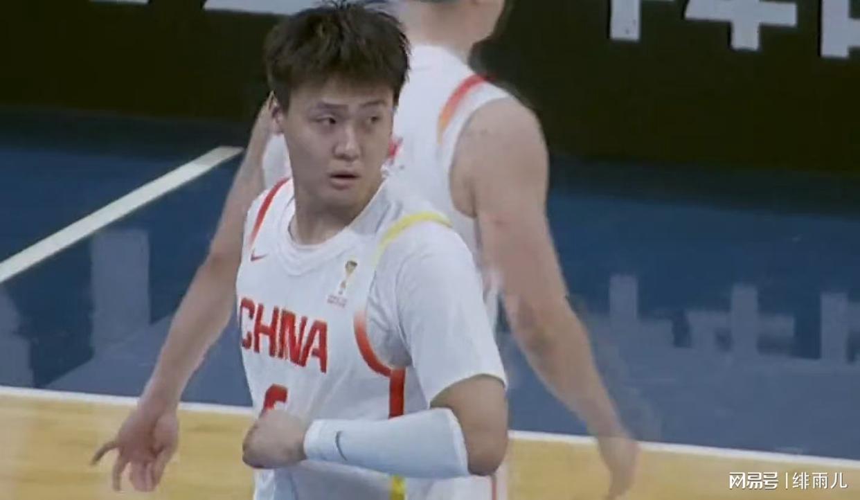 开云在线直播-6人将离队？男篮备战世预赛下一阶段，郭士强齐聚三大旅美王牌！